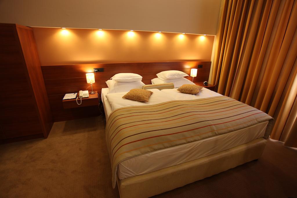 Central Apartment Vitez Δωμάτιο φωτογραφία