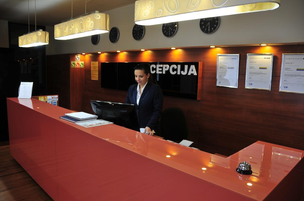 Central Apartment Vitez Εξωτερικό φωτογραφία